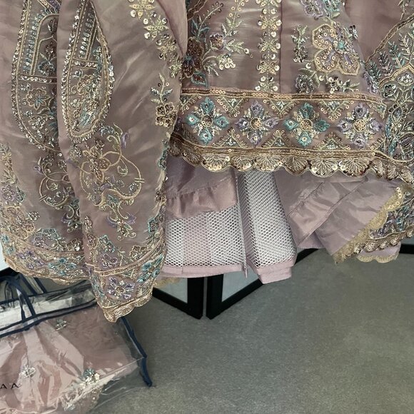 Dusty Purple Embroidered Organza Lehenga - Picture 13 of 16